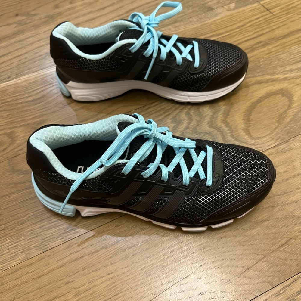 ADIDAS RUNNING SHOES - Picture 7 of 7